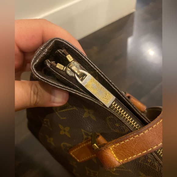 Louis Vuitton Tote Bag - Picture 7 of 14